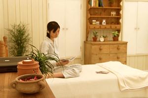 手作り感溢れるインテリアに魅了される30代女性必見！異国の文化を取り入れる「ペルシャ，ギャッベ」の魅力とは？